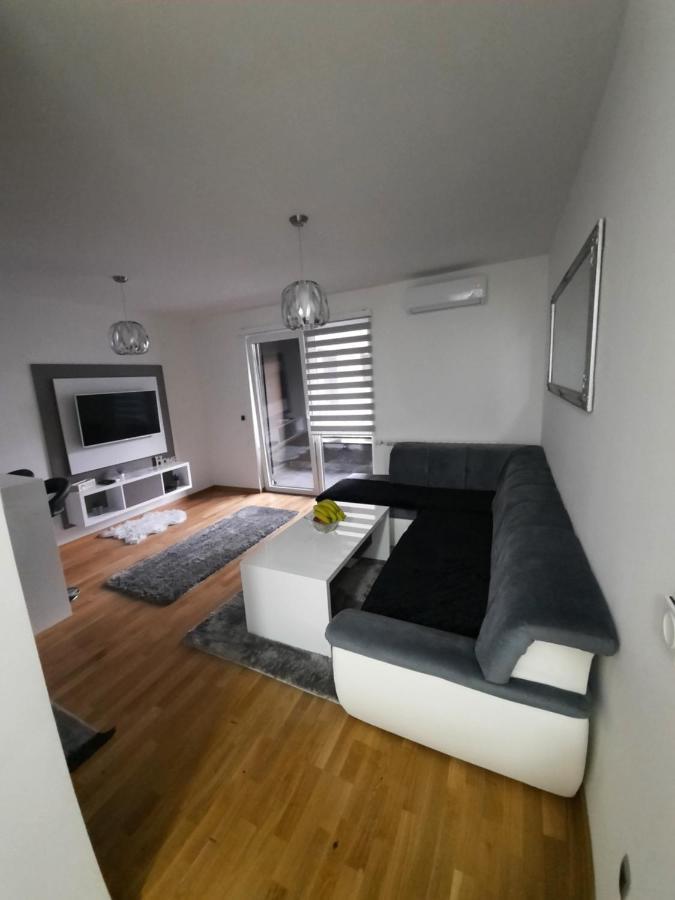 Apartman Bulevar Sarajevo - Free Parking Saraievo Exterior foto