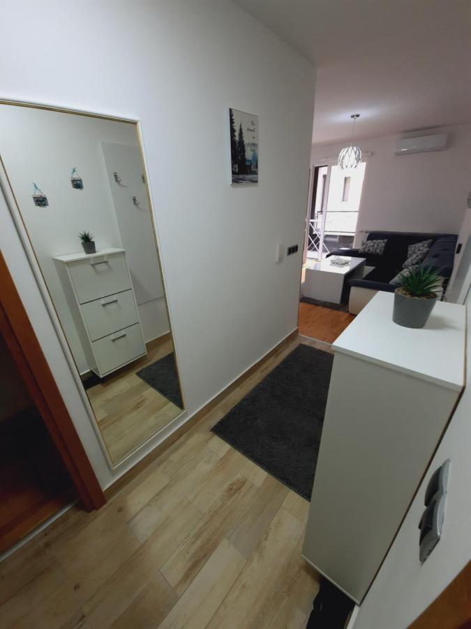 Apartman Bulevar Sarajevo - Free Parking Saraievo Exterior foto