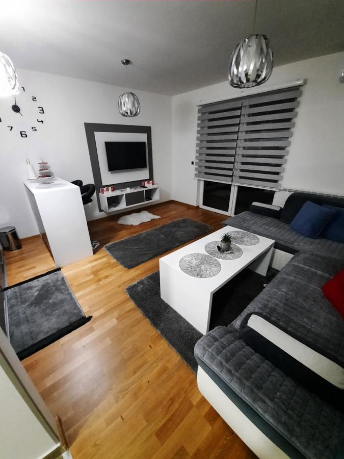 Apartman Bulevar Sarajevo - Free Parking Saraievo Exterior foto