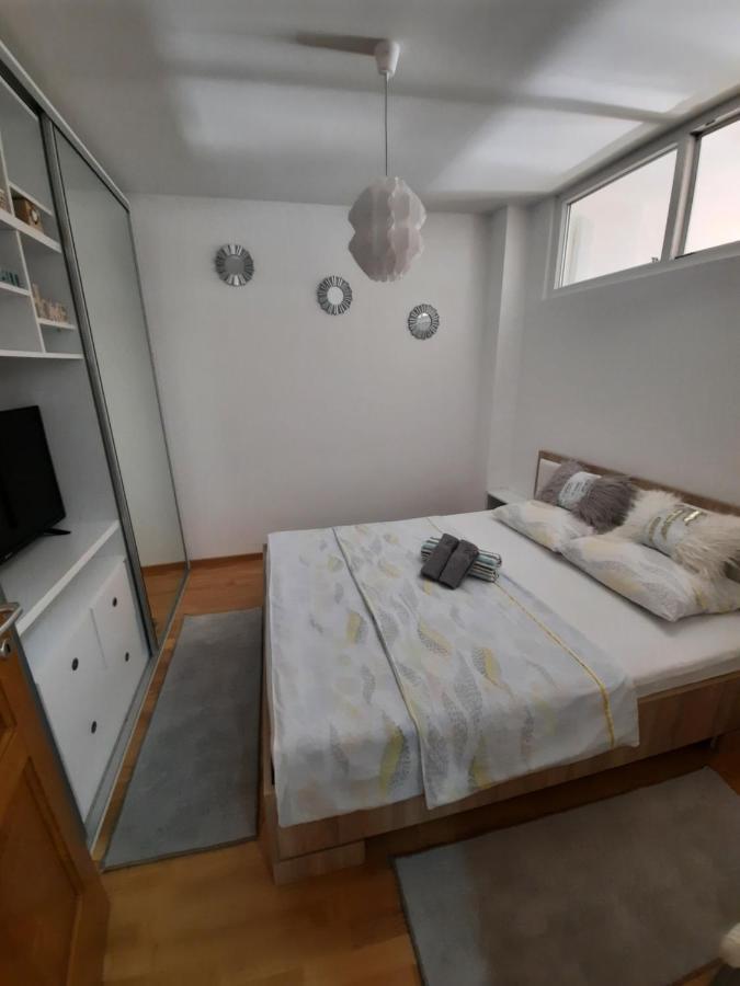 Apartman Bulevar Sarajevo - Free Parking Saraievo Exterior foto